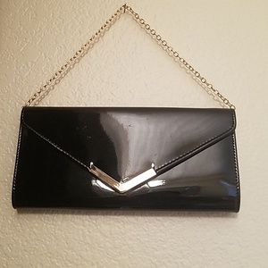 Aldo clutch